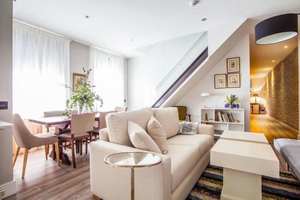 Apartamentos RG Dúplex San Bernardo, Siviglia