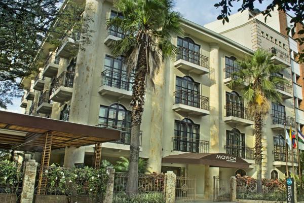 A la foto es mostra l'objecte Movich Casa del Alferez situat a la ciutat de Cali.