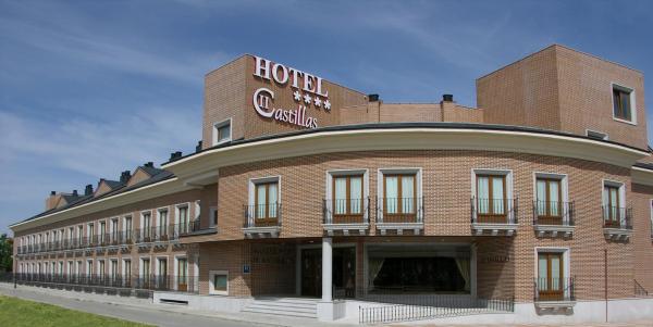 Na zdjęciu widoczny jest obiekt Hotel II Castillas Ávila położony w mieście Cortos.