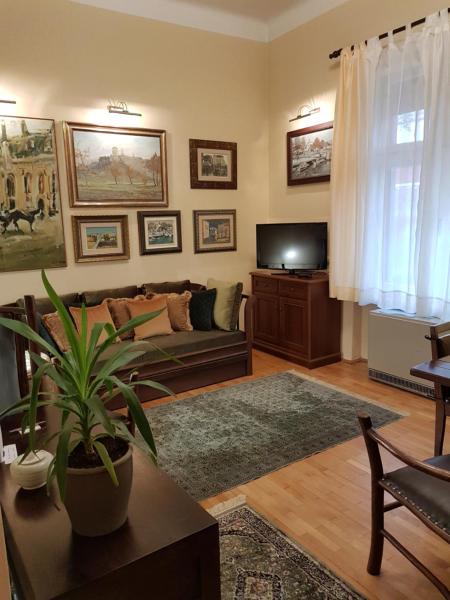 Nella foto è visibile l'oggetto Classic Style Apartment situato nella città di Belgrado.