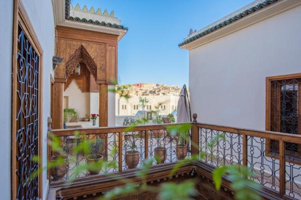 A la foto es mostra l'objecte Dar Essoaoude - Fes Nejjarine situat a la ciutat de Fes.