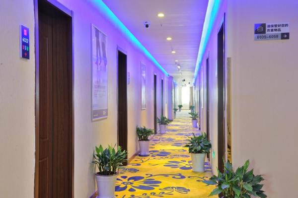 A la foto es mostra l'objecte JUNYI Hotel Jiangsu Suzhou Industrial Park Chefang Songze situat a la ciutat de Suzhou.
