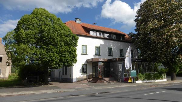 Op de foto is het object Hotel & Ristorante Positano te zien, gelegen in de stad Radeburg.