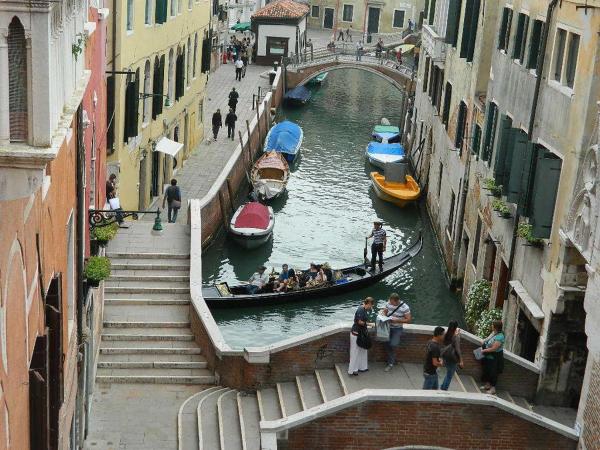 Na fotografii je vidět objekt Venice Dose Guesthouse nacházející se ve městě Benátky.