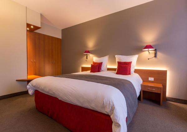 På billedet ses objektet Hotel Royal beliggende i byen De Panne.
