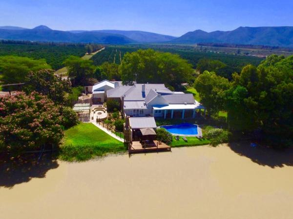 Na foto é possível ver o objeto Broadlands Country House localizado na cidade de Kirkwood.