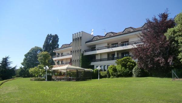 Na zdjęciu widoczny jest obiekt Hotel Bellavista położony w mieście Montebelluna.