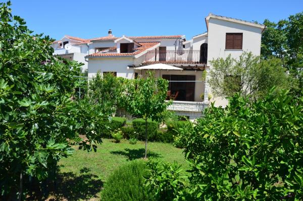 Apartments Dara - Primošten