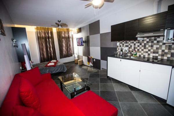 A la foto es mostra l'objecte Trendy Living in Monastiraki situat a la ciutat de Atenes.