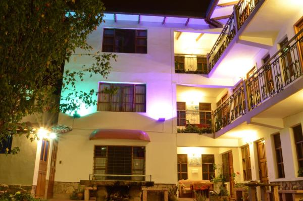 A la foto es mostra l'objecte Hostal Pachamama situat a la ciutat de Sucre.