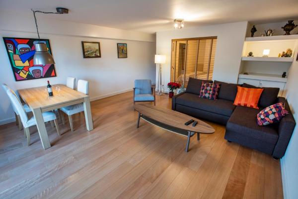 Central & Quiet Canal Apartment photo 4