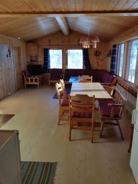 照片显示了位于Flatåker市的Solstua Three-bedroom Cottage物件。