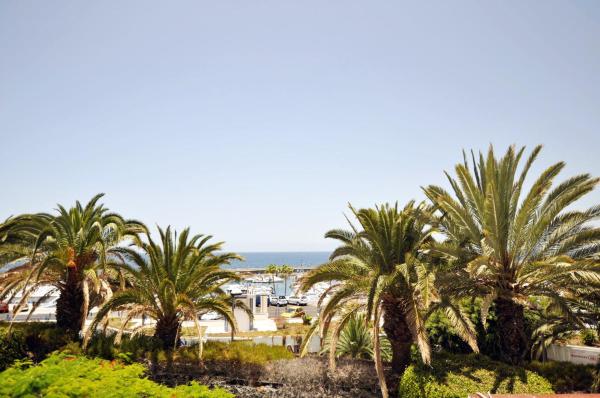 A la foto es mostra l'objecte Nice townhouse on the 1st line by AltamarHomes situat a la ciutat de Adeje.