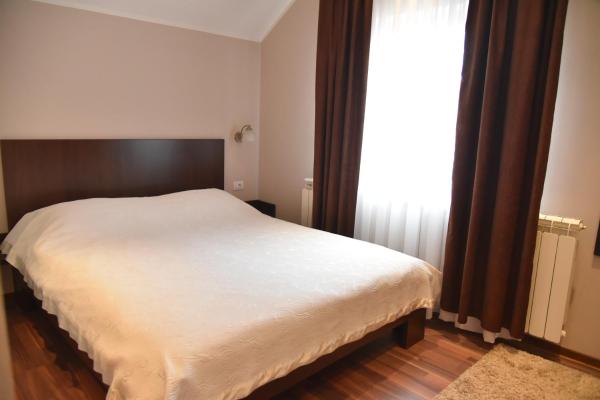 La photo montre l'objet B&B Park situé dans la ville de Sremčica.