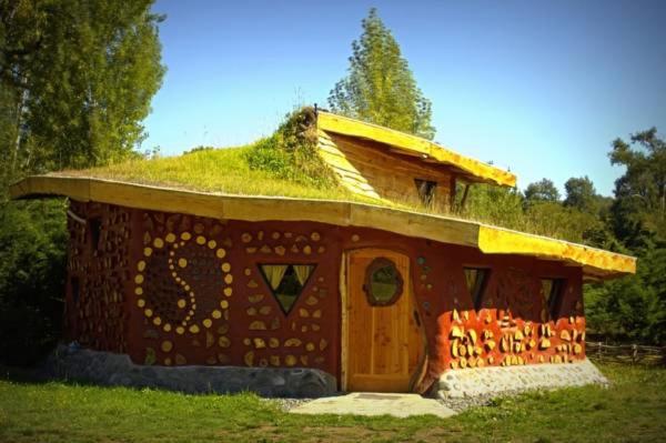 På billedet ses objektet Cabañas Ecologicas Valacirca beliggende i byen Chalipen.