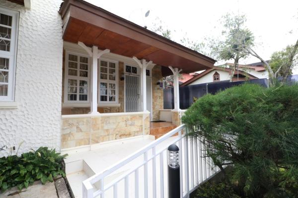A la foto es mostra l'objecte Diyar Villas Puncak Q4/11 situat a la ciutat de Puncak.
