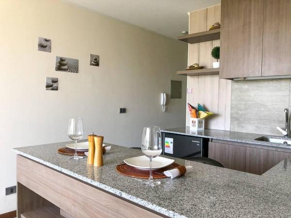 Foto 5: Charming Studio - w/Mountain View, Pool, & Gym