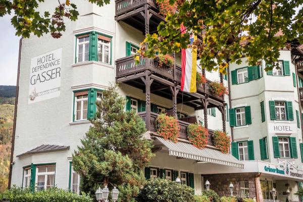 Nella foto è visibile l'oggetto Residence Hotel Gasser situato nella città di Bressanone.
