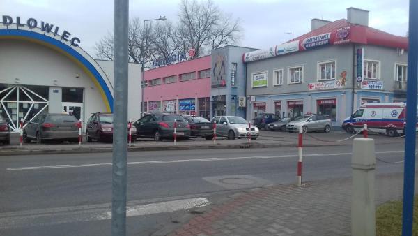 Na zdjęciu widoczny jest obiekt Pokoje-Gorlice-Zawodzie położony w mieście Bystra.