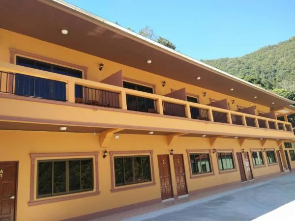 A la foto es mostra l'objecte Hill Top Home situat a la ciutat de Mae Salong.