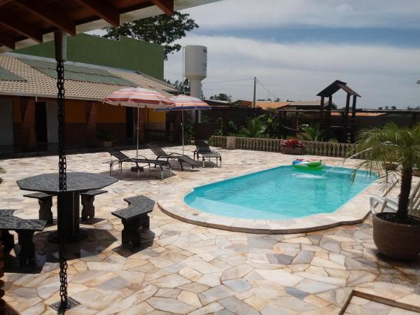 写真にはCajobi市にあるChacara Estancia 3J piscina aquecidaが写っています。
