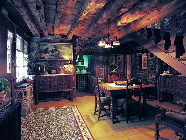Na fotografii je vidět objekt Casa Ponce nacházející se ve městě Posada de Rengos.
