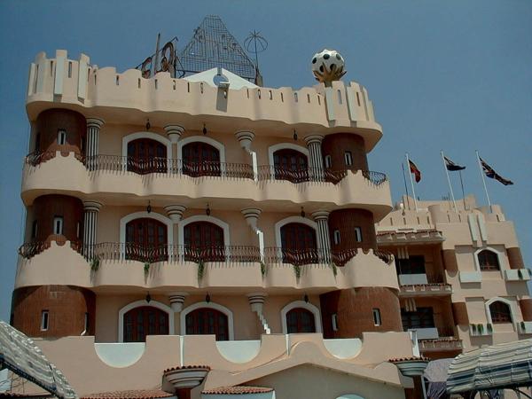Auf dem Foto ist das Objekt High way Hotel in der Stadt Kafr ‘Işām zu sehen.