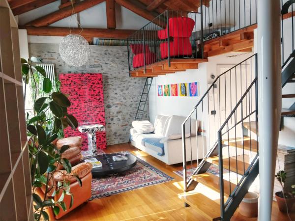 På bildet vises objektet LOFT7 COMO som ligger i byen Como.