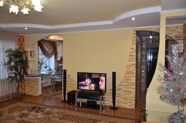 Nella foto è visibile l'oggetto Lupova Home situato nella città di Hryshkivtsi.