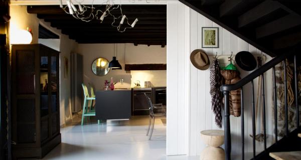 A la foto es mostra l'objecte Maison Eth Bordac situat a la ciutat de Garin.