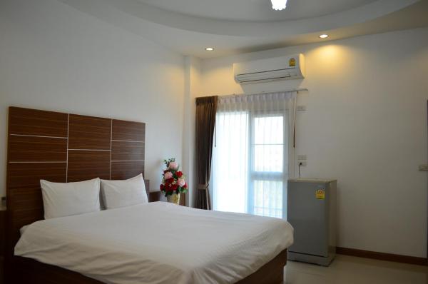 A la foto es mostra l'objecte Ketsara Hotel situat a la ciutat de Maha Sarakham.
