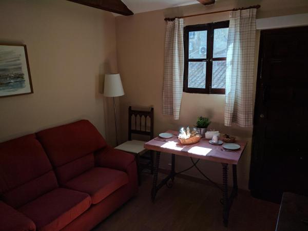 På billedet ses objektet Acogedor apartamento en el casco histórico beliggende i byen Toledo.