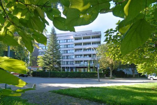 A la foto es mostra l'objecte HAK Hotel am Klostersee situat a la ciutat de Sindelfingen.
