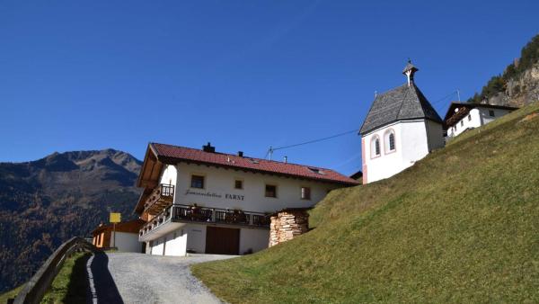 Na fotografii je vidět objekt Alpenchalet Farst nacházející se ve městě Östen.
