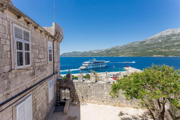 A la foto es mostra l'objecte Korcula apartmanu Mili situat a la ciutat de Korčula.