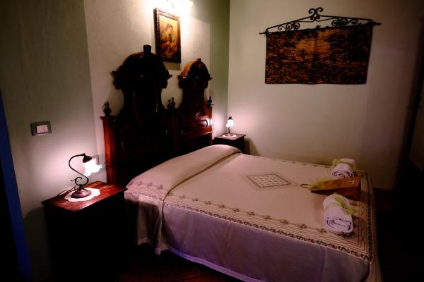 På billedet ses objektet Agriturismo la Strozza beliggende i byen Ruina.