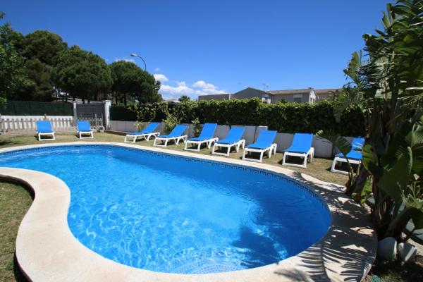 Na fotografii je vidět objekt Casa Rosales 4 nacházející se ve městě Cambrils.