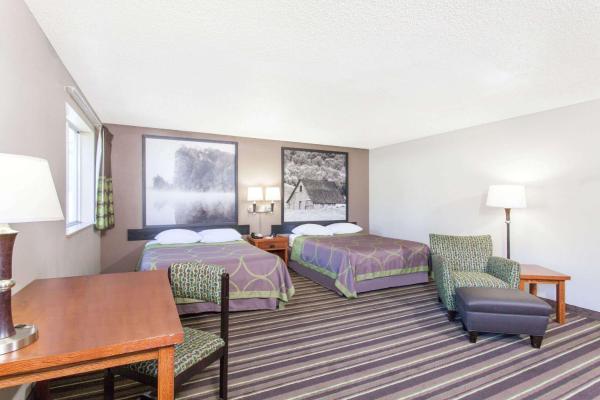 Foto 2: Super 8 by Wyndham Richlands/Claypool Hill Area