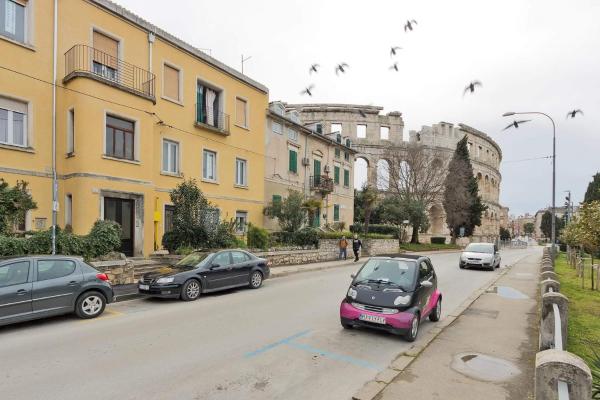 Nella foto è visibile l'oggetto Apartment Nicol situato nella città di Pola (Pula).