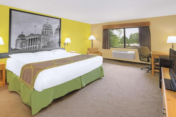Foto 9: Super 8 by Wyndham Davenport