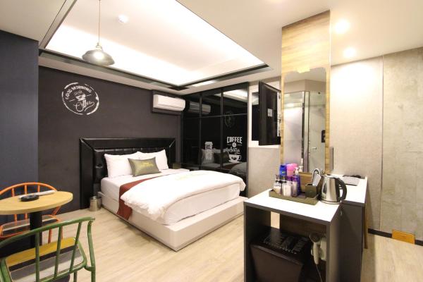 En la foto se muestra el objeto Line Motel ubicado en la ciudad de Daegu.