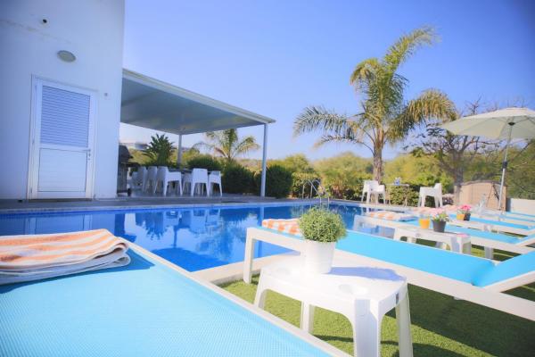 A la foto es mostra l'objecte Akefalou Bay Villa situat a la ciutat de Protaras.
