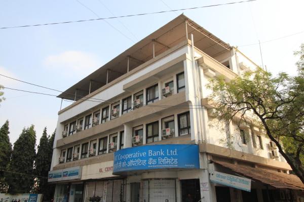 La photo montre l'objet Hotel Girnar situé dans la ville de Aurangabad.
