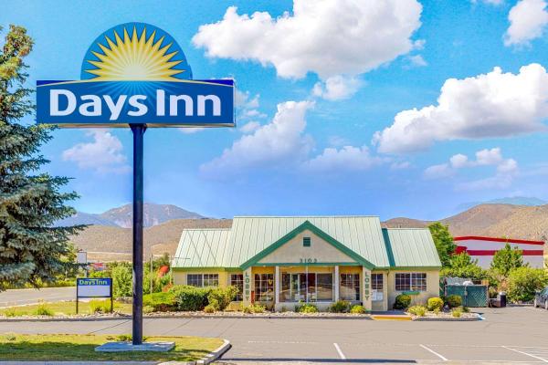 Na zdjęciu widoczny jest obiekt Days Inn by Wyndham Carson City położony w mieście Carson City.