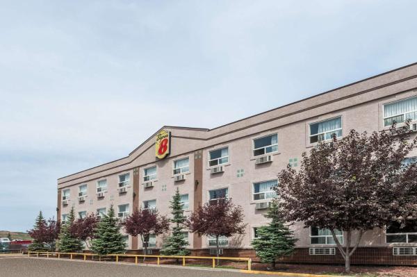 A la foto es mostra l'objecte Super 8 by Wyndham Edmonton/West situat a la ciutat de Edmonton.