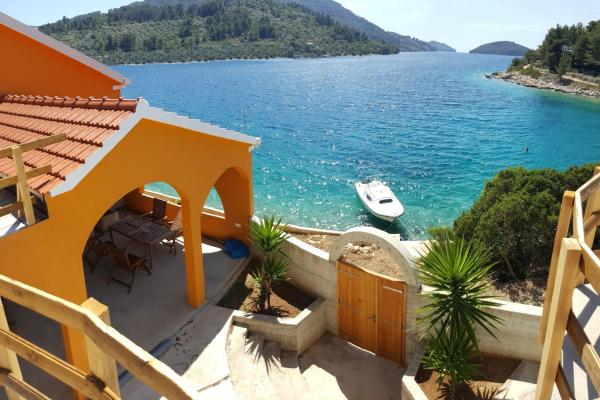 På billedet ses objektet Casa Naranja Croatia beliggende i byen Vela Luka.