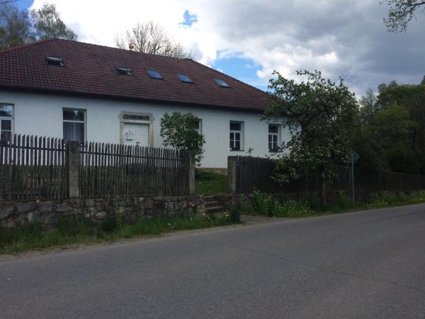 Na foto é possível ver o objeto Ubytování U Lva localizado na cidade de Častrov.