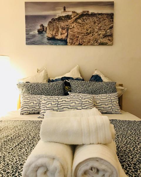 Auf dem Foto ist das Objekt Guest Love Chiado in der Stadt Lissabon zu sehen.