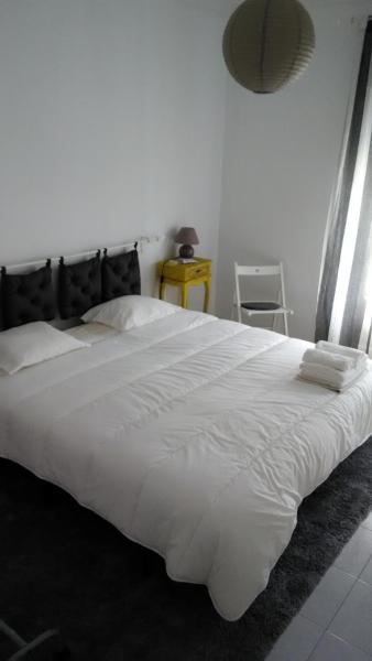 Na fotografii je vidět objekt Vasco Santana Guesthouse nacházející se ve městě Odivelas.