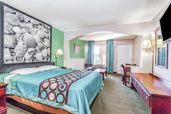 Super 8 by Wyndham Marianna photo 3